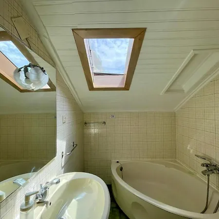 3 5 Minutes Away Meter Station 리스본