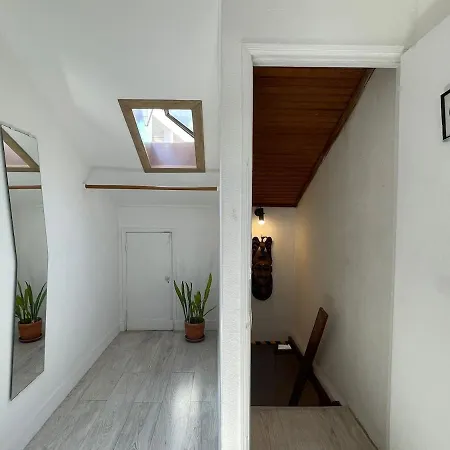 3 5 Minutes Away Meter Station * 리스본